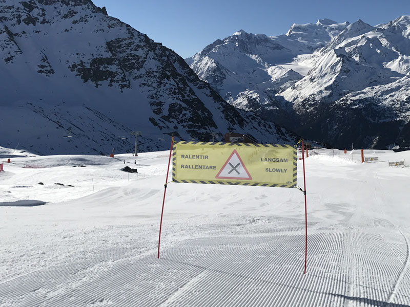 banderole signalétique ralentir croisement